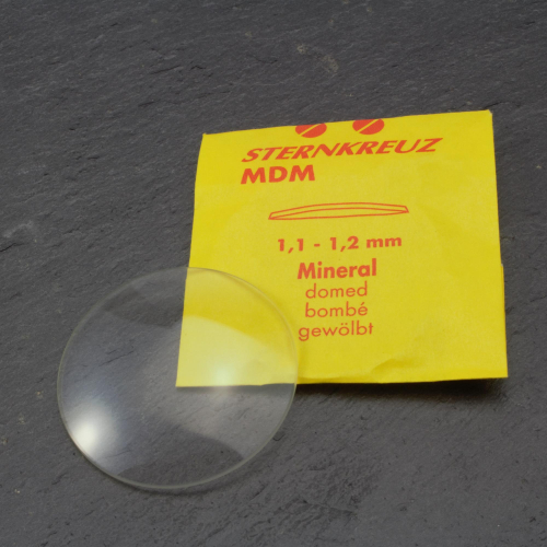 Vidrio mineral curvado para relojes de espesor normal 1.1-1.2 mm Tamaños 180-415